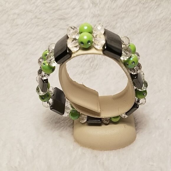 Green, Gray, & White Magnetic Bracelet - Picture 2 of 5
